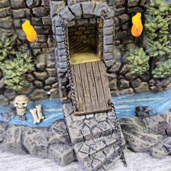 Hawthorne Village Universal Monster Frankenstein Castle Light Figurine Halloween - Picture 14 of 16